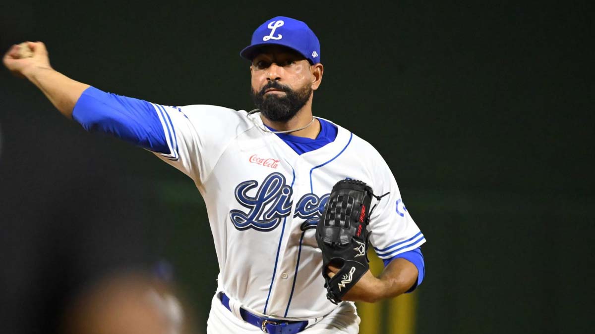 César Valdez tuvo una sólida actuación en el partido de anoche, con la que los Tigres del Licey lograron la victoria ante los Gigantes.